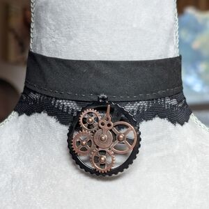 Vintage Gear Choker Necklace in Black and Bronze